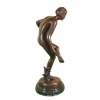 Mujer desnuda en bronce
