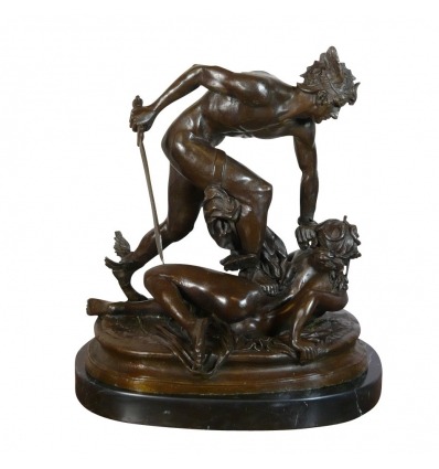 Perseus hält den Kopf der Medusa - Bronzestatue berühmter Bildhauer - 