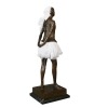 La Piccola Danzatrice - Statua in bronzo di Degas su un piedistallo in marmo - 