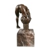 Estatua de bronce de una mujer - escultura erótica desnuda