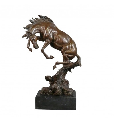 Estatua de bronce de un caballo - Esculturas de caballos
