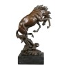 Bronz szobor egy ló - lovas szobrok