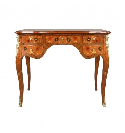 Louis XV desk with flowers