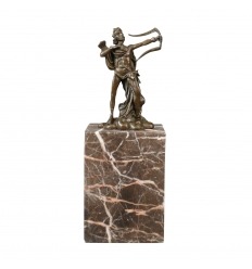 Estatua de bronce el arquero