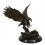 Statue en bronze d'un aigle se posant