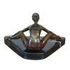 Tanečnice v školení, bronzová socha ženy