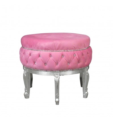 Puf barroco rosa con asiento acolchado, sillones y mobiliario.