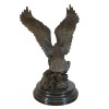 Statua di un'Aquila d'oro in bronzo, Sculture - 