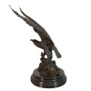 Statua di un'Aquila d'oro in bronzo, Sculture - 