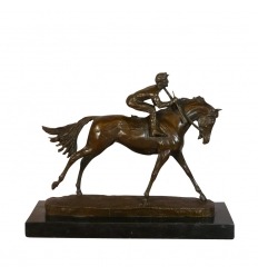 Estatua de bronce jockey