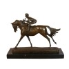Socha v bronzových žokej - jezdecké sochy - 
