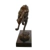 Estatua de bronce guepardo