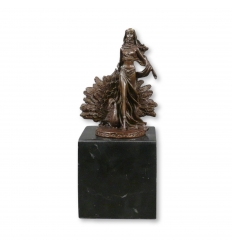 Bronze statuette of the goddess Hera