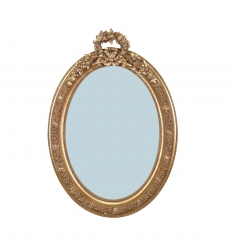 Espelho oval barroco na cor dourada