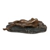 Sculpture érotique d'une femme nue en bronze