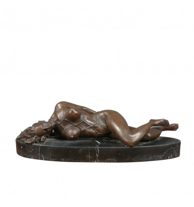 Erotic bronze sculpture of a naked woman
