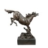Bronsstaty av en häst - RID skulptur - 