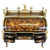 Reproducción del escritorio del rey Luis XV en Versalles