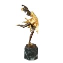 Bronzen beelden van dansers